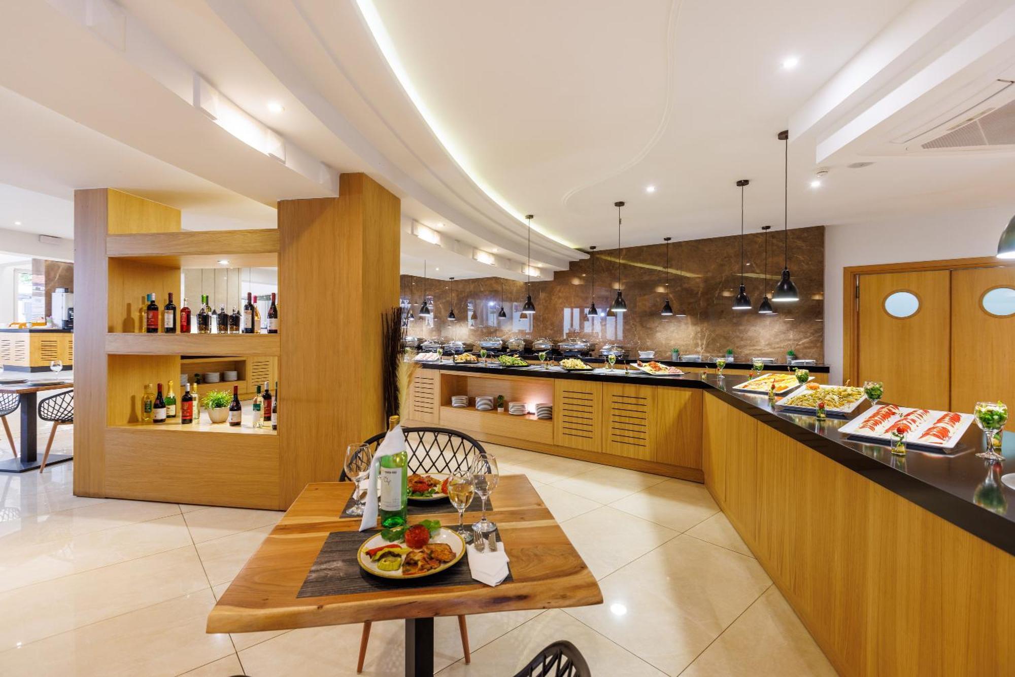 Malia Bay Beach Hotel & Bungalows Dış mekan fotoğraf
