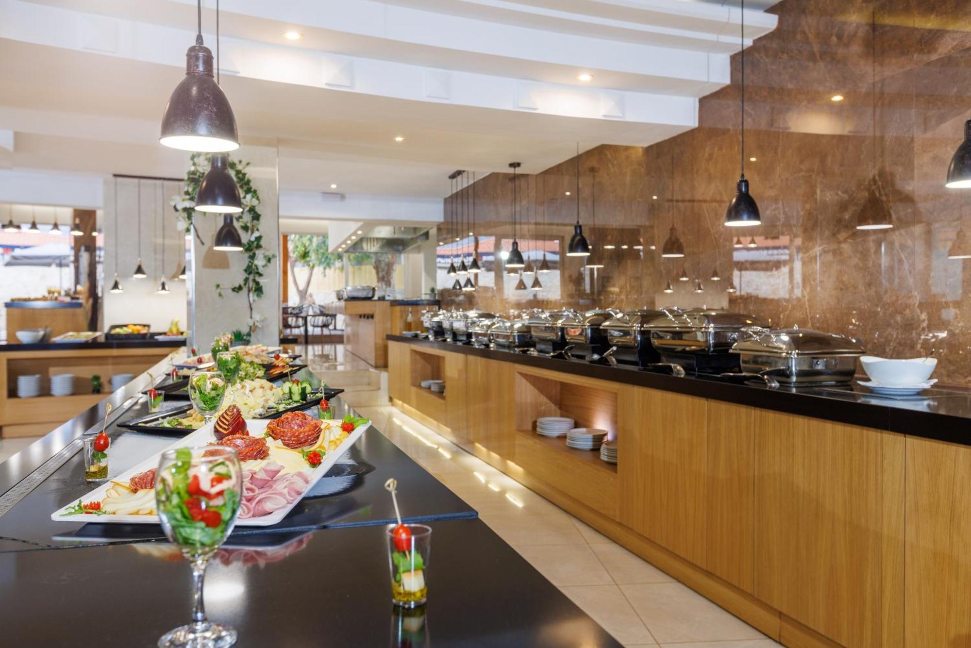 Malia Bay Beach Hotel & Bungalows Dış mekan fotoğraf
