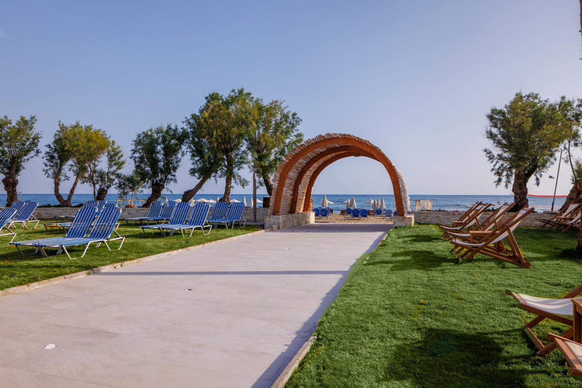 Malia Bay Beach Hotel & Bungalows Dış mekan fotoğraf